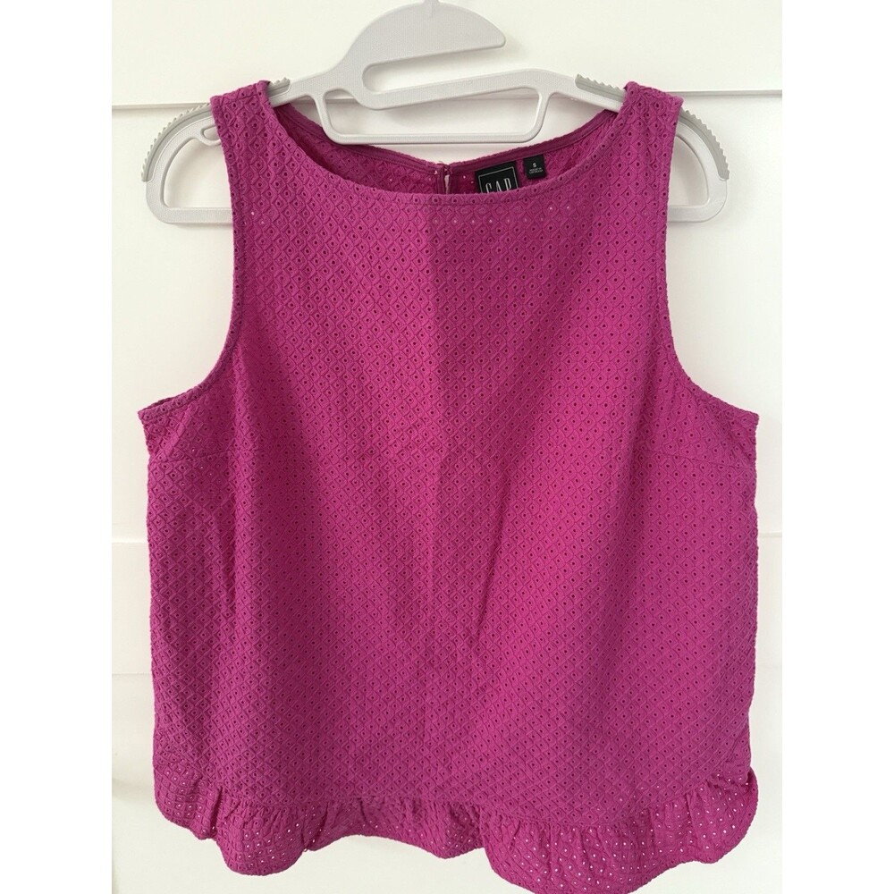 GAP sleeveless Ruffle hem Eyelet Tank Top  Pink  Size Small
